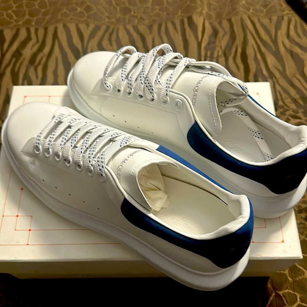 Alexander McQueen Oversized Men White / Navy / Light Blue